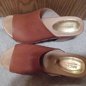 MICHAEL KORS CLOGS